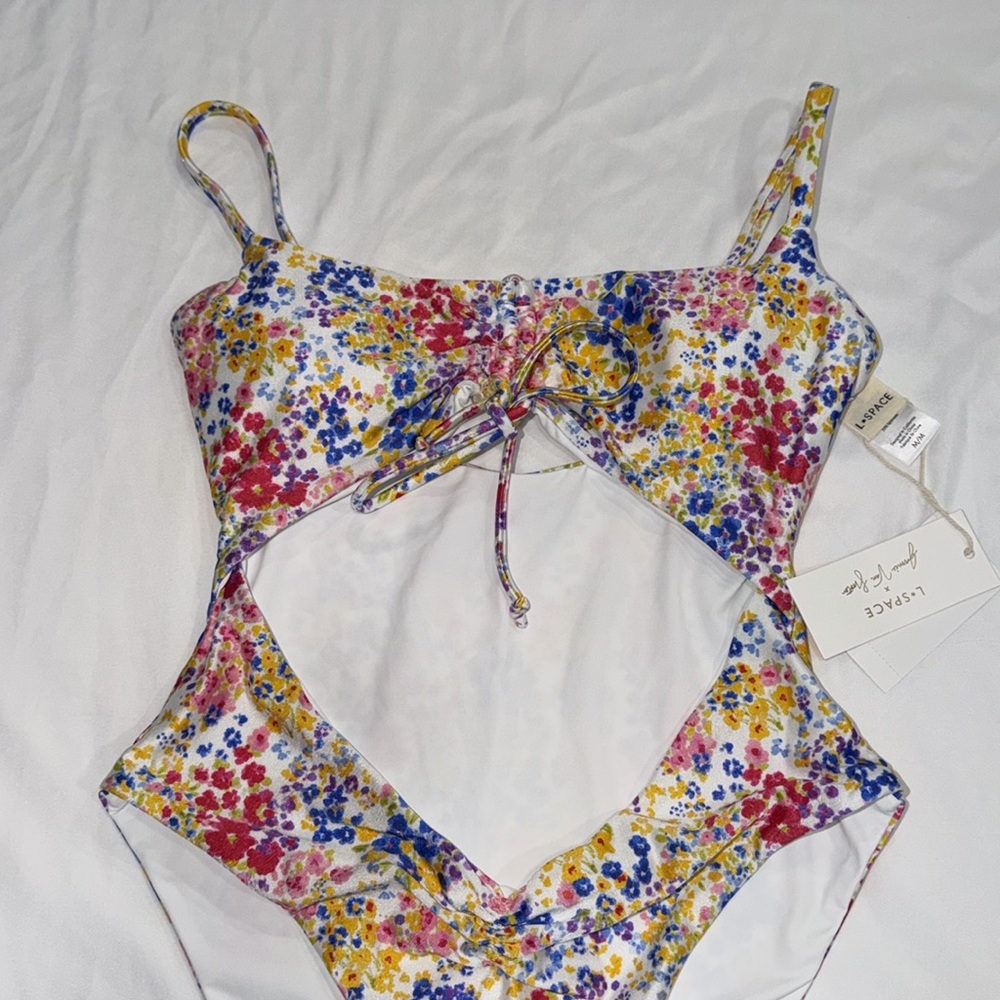 LSPACE x JVS Printed Solana One Piece Swimsuit, M - Picture 3 of 10